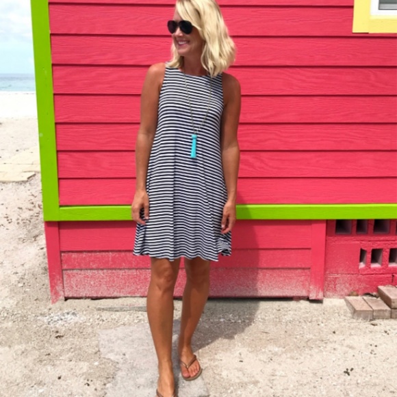 Old Navy Dresses & Skirts - NWT Old Navy swing dress striped black and white